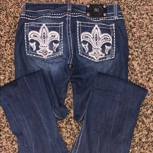 Buckle jeans